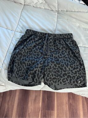 Balance Athletica Men's Black & Charcoal Leopard Athletic Shorts